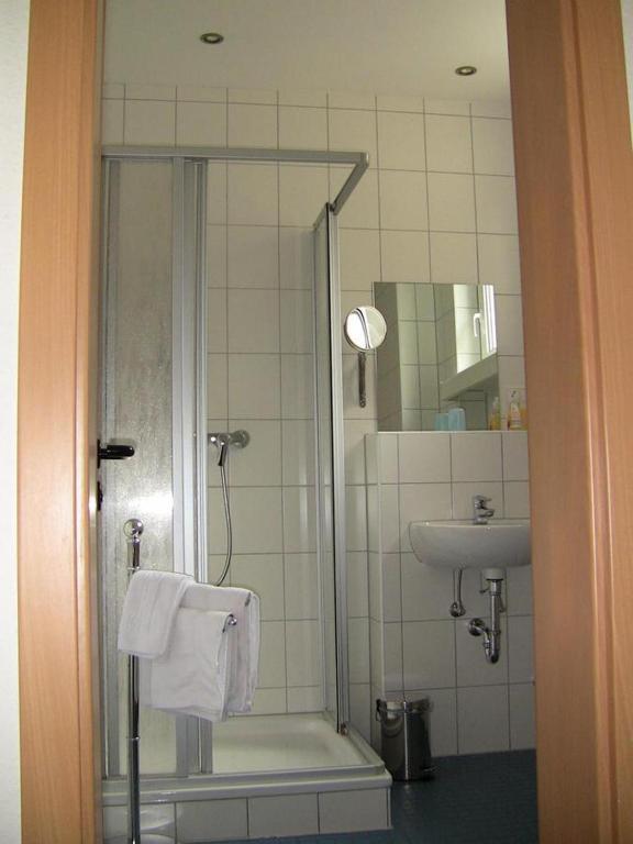 Hansa-Hotel Нойс Экстерьер фото